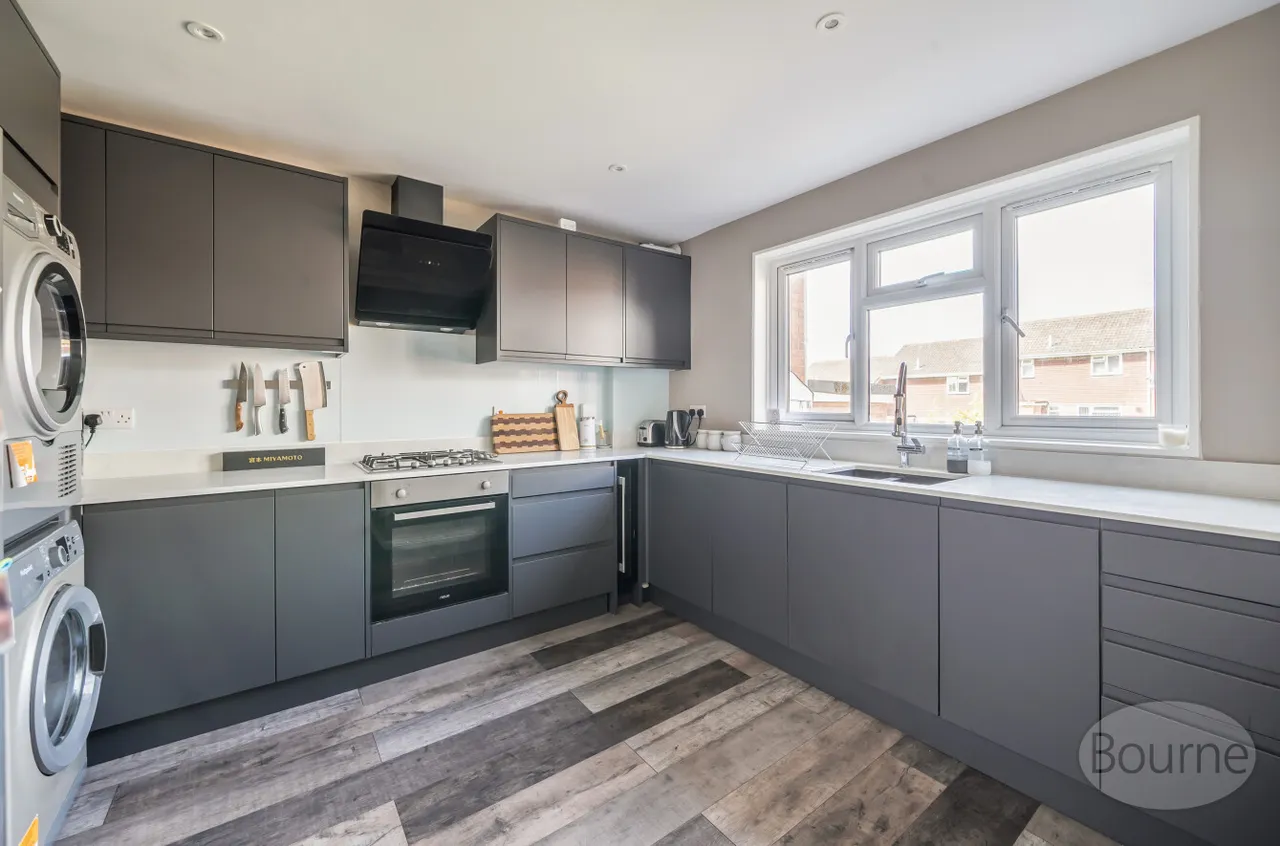 Murrell Road, Ash, GU12, photo 3