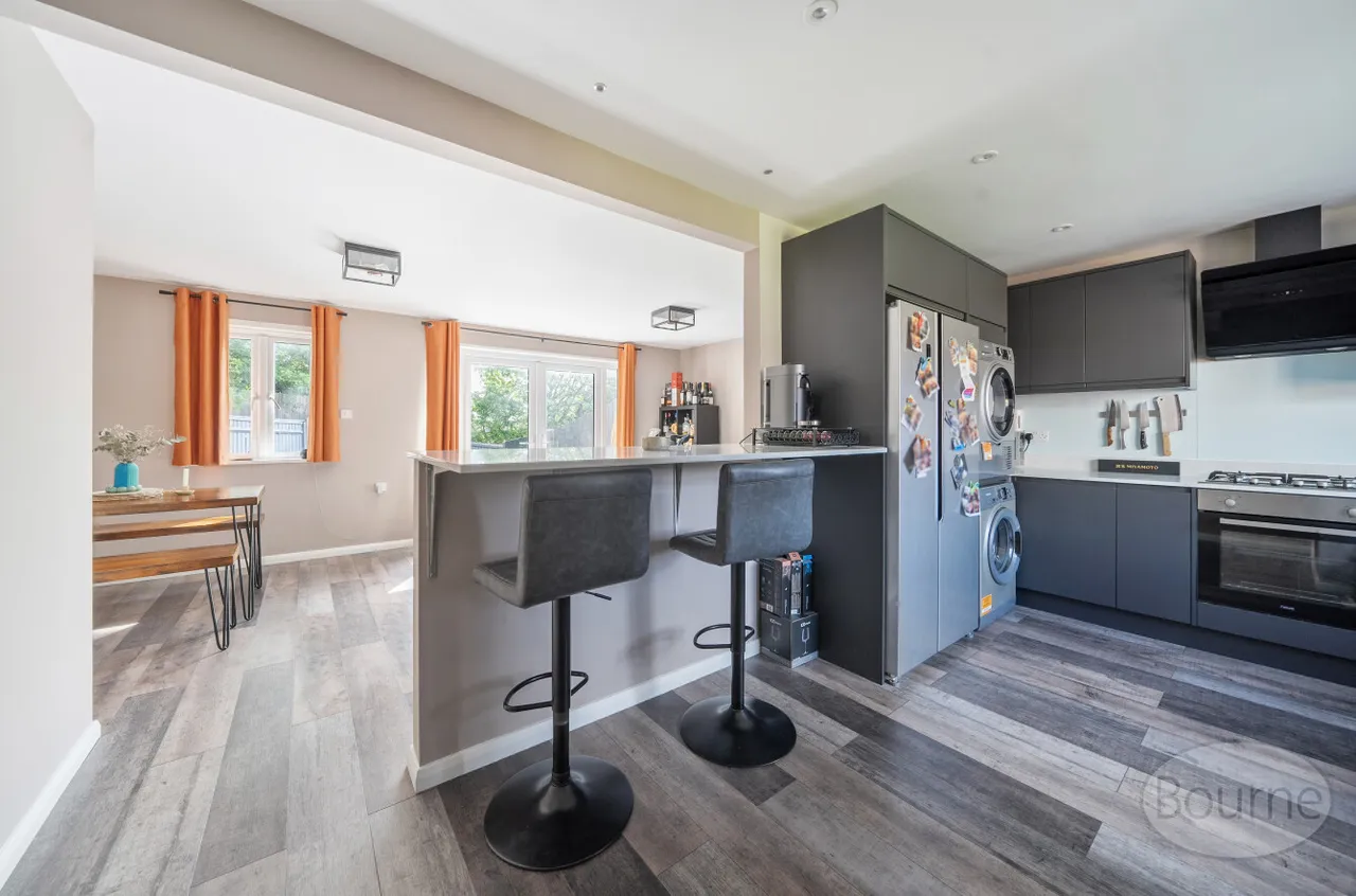 Murrell Road, Ash, GU12, photo 2