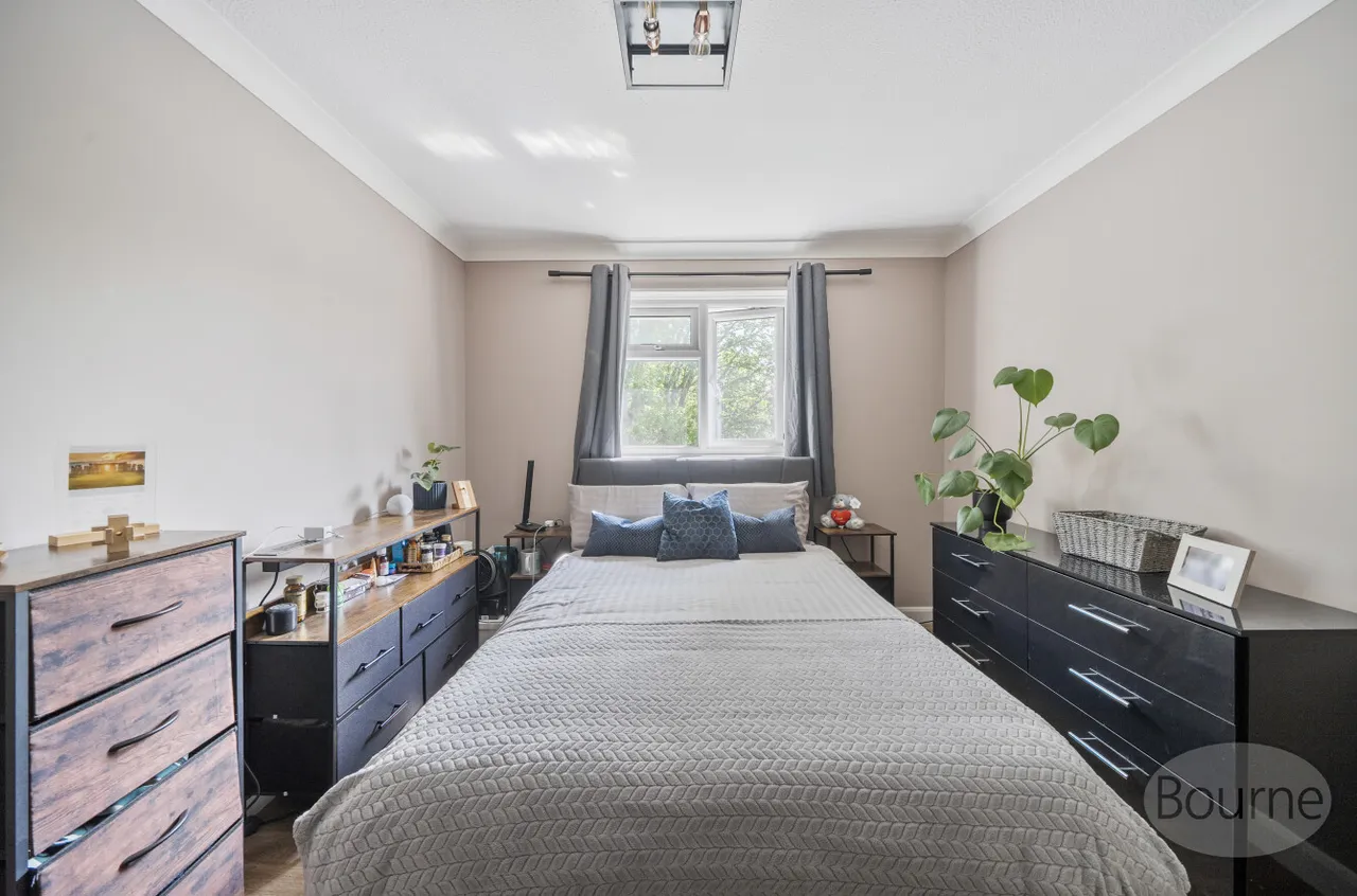 Murrell Road, Ash, GU12, photo 21