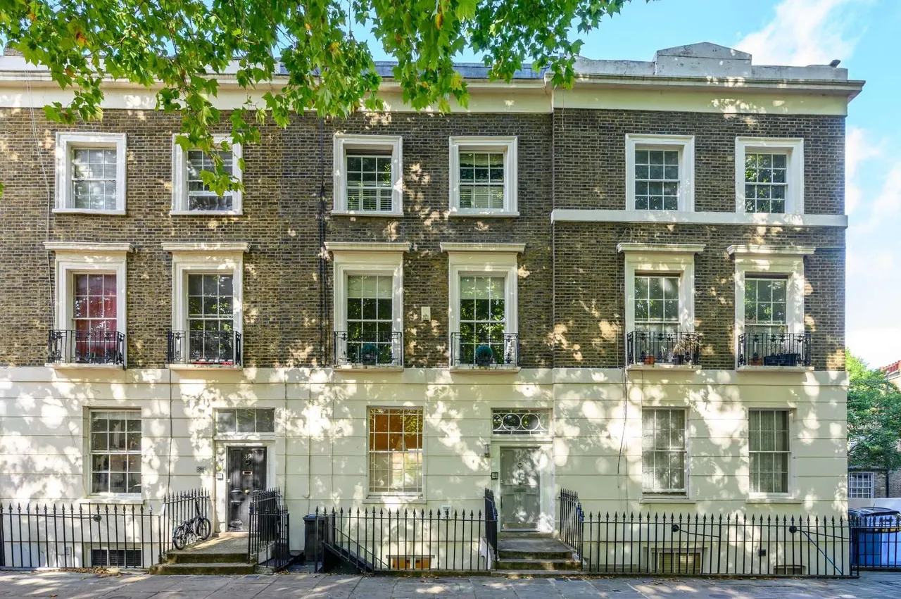 2 bed flat for sale — Granville Square, London, WC1X 9PD