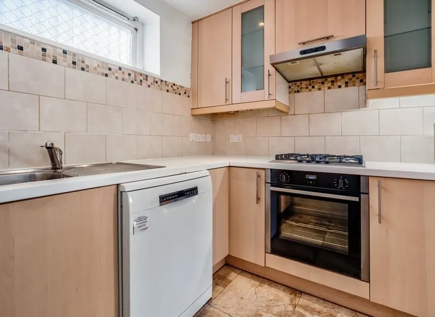 Westfields Road, Acton, W3, photo 3