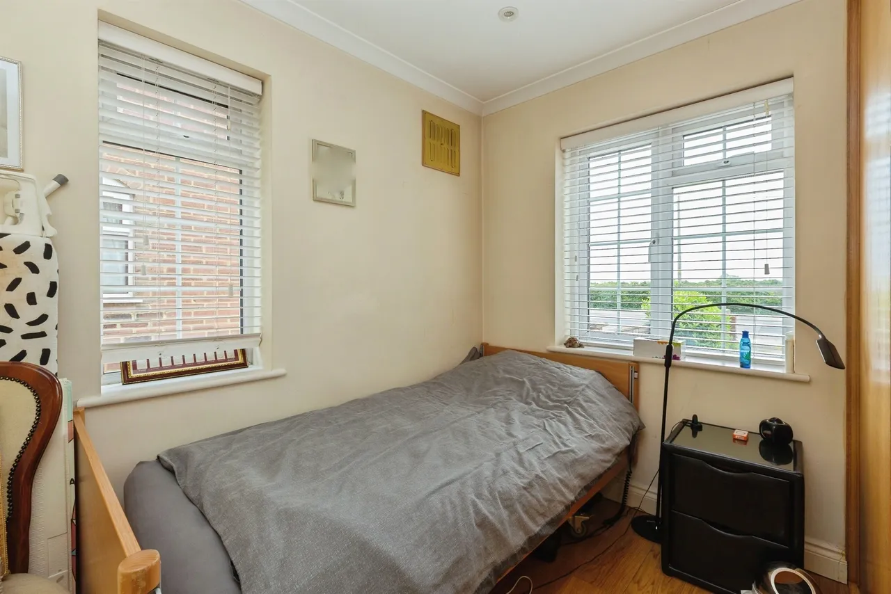 Lower Road, Stoke Mandeville, HP22, photo 10