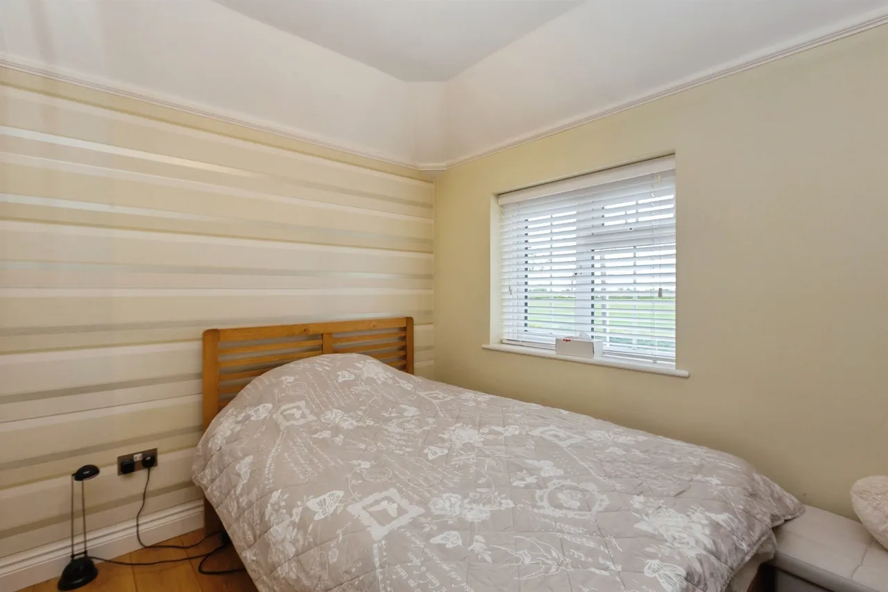 Lower Road, Stoke Mandeville, HP22, photo 9