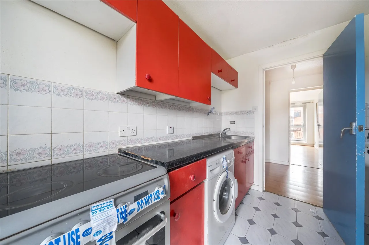 Garter Way, London, SE16, photo 2