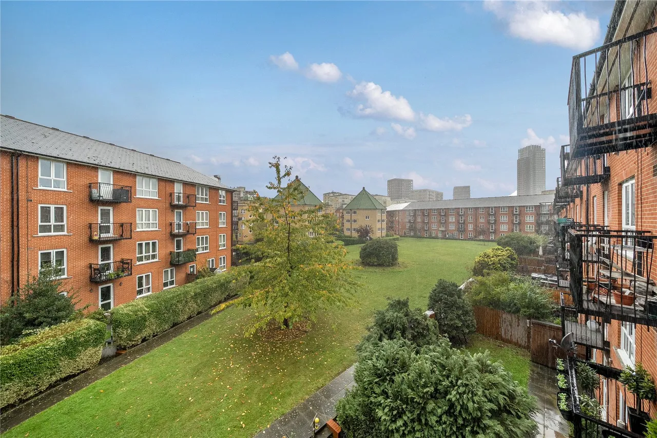 Garter Way, London, SE16, photo 6