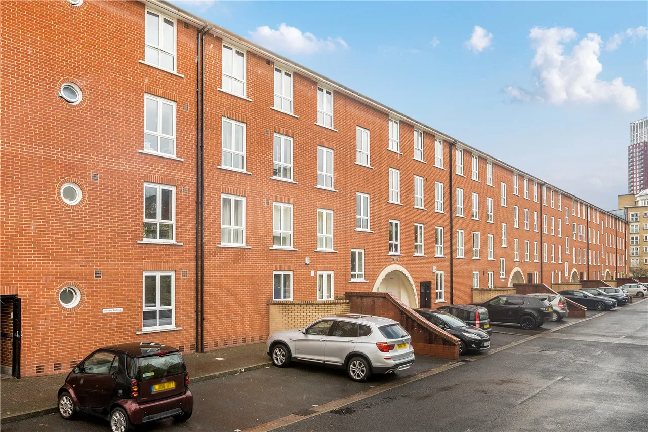 Garter Way, London, SE16, photo 7