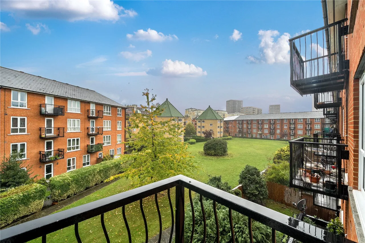 Garter Way, London, SE16, photo 3