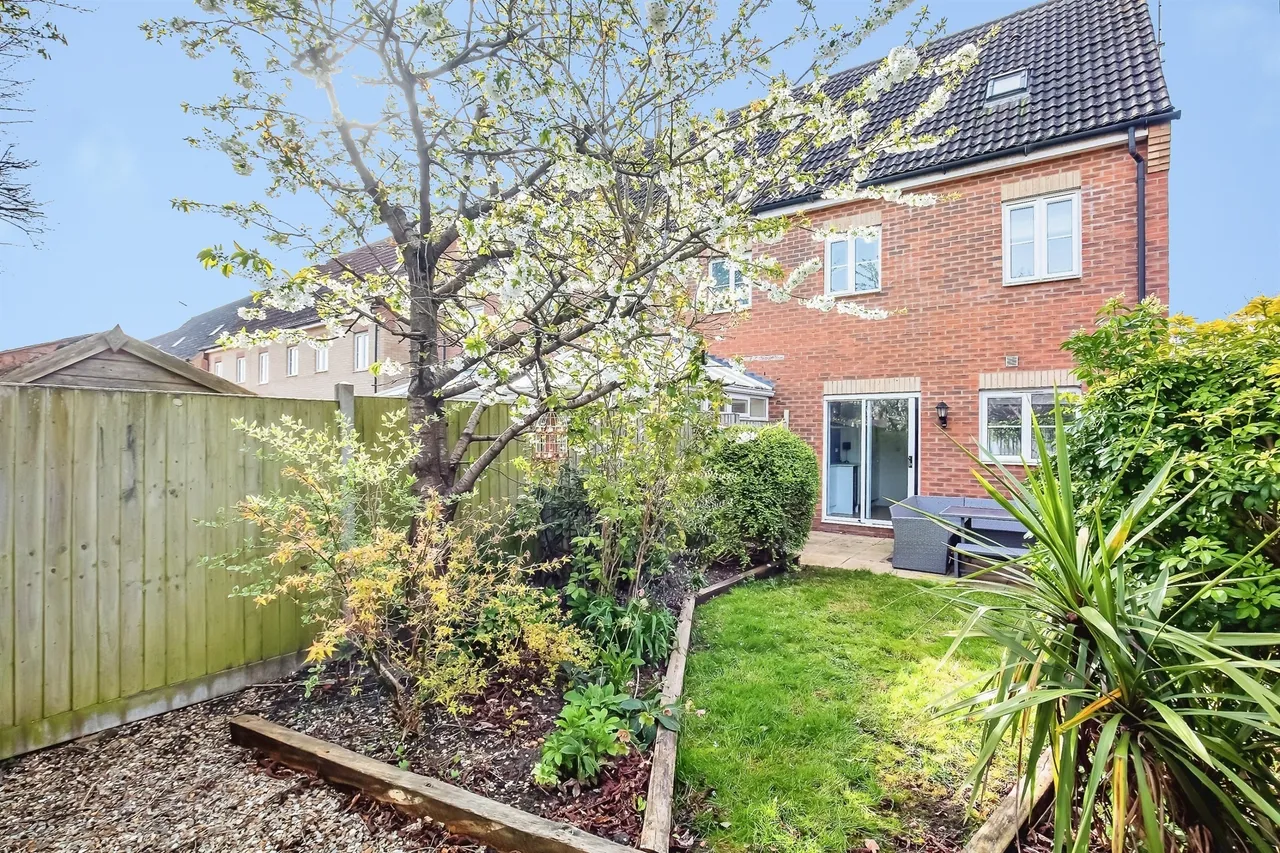 Elgar Way, Stamford, PE9, photo 19