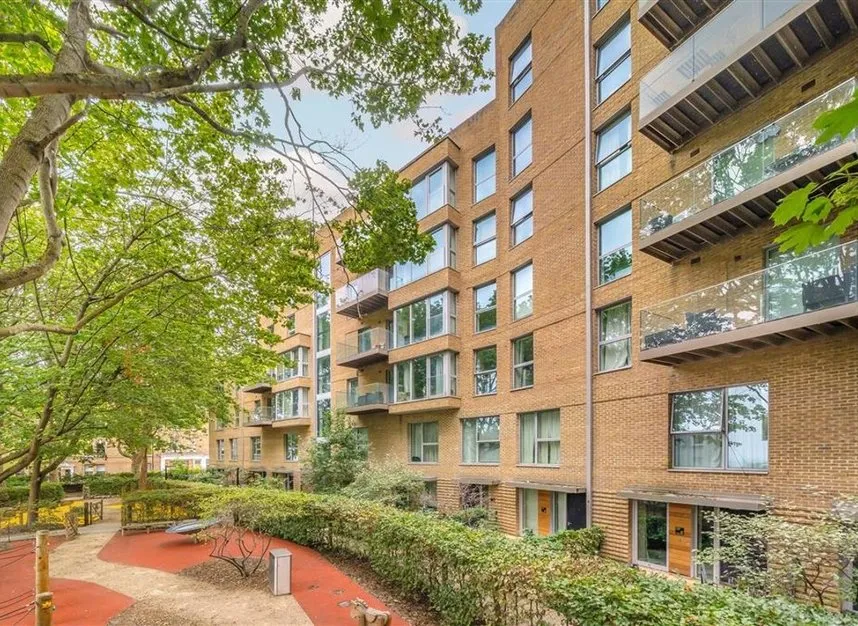 2 bed flat for sale, Victory Place, Elephant & Castle, SE17