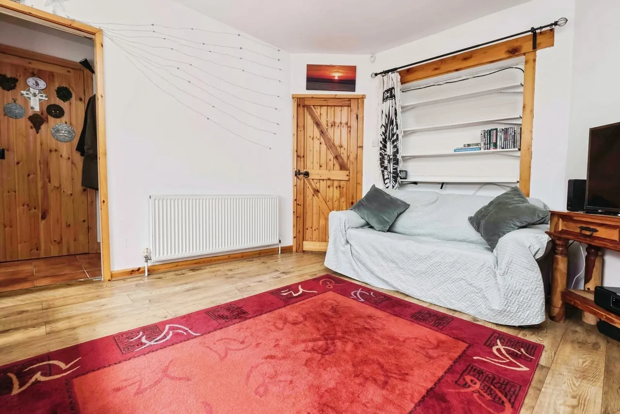 The Crest, Birmingham, B31, photo 5