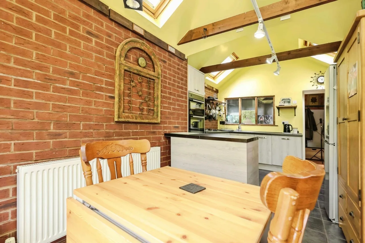 The Crest, Birmingham, B31, photo 10