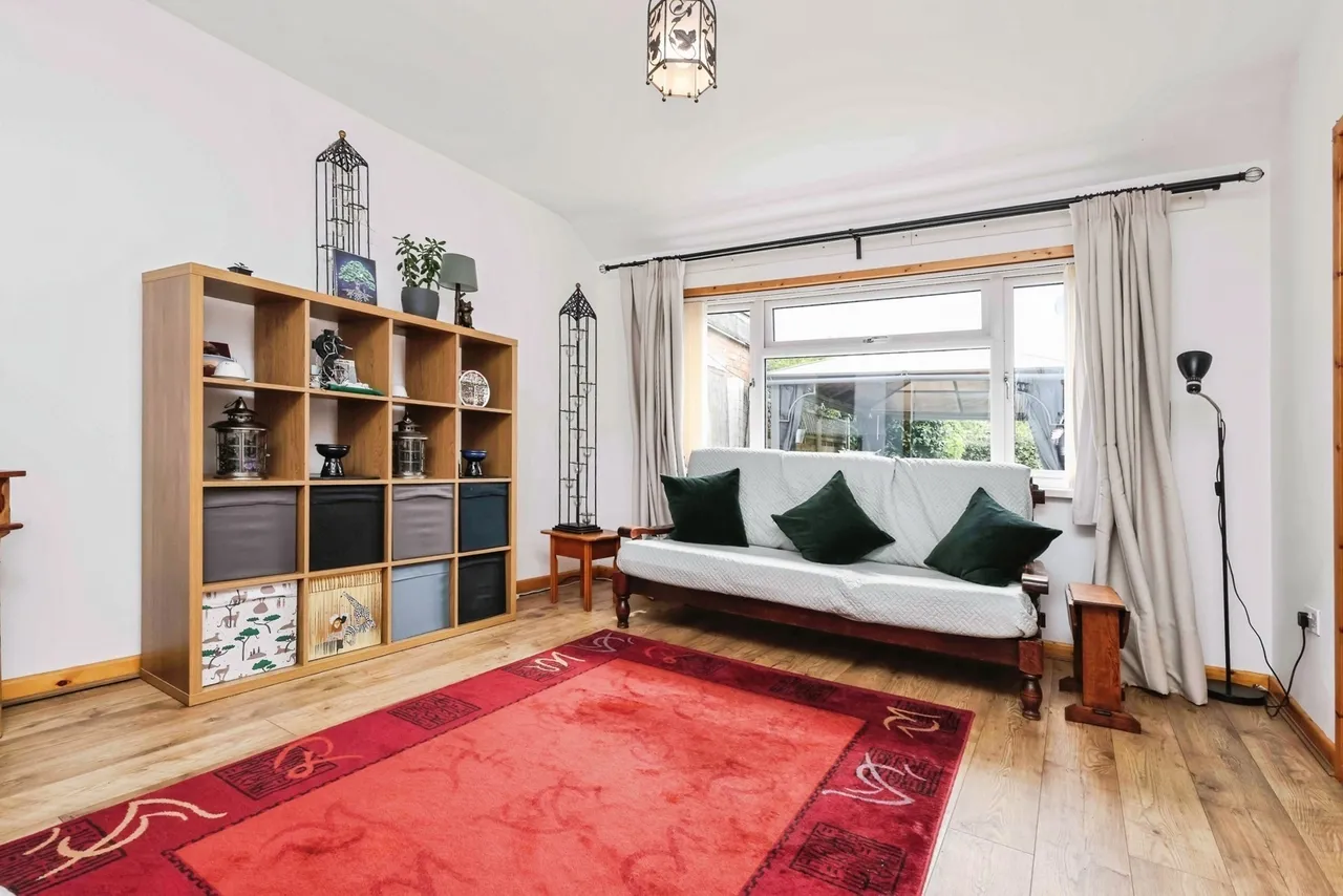 The Crest, Birmingham, B31, photo 3