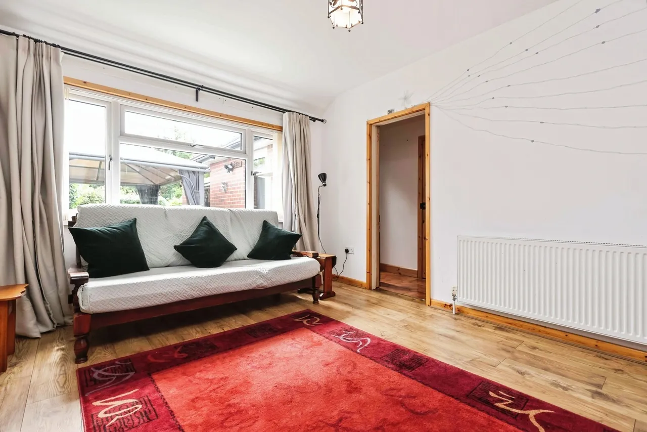 The Crest, Birmingham, B31, photo 8