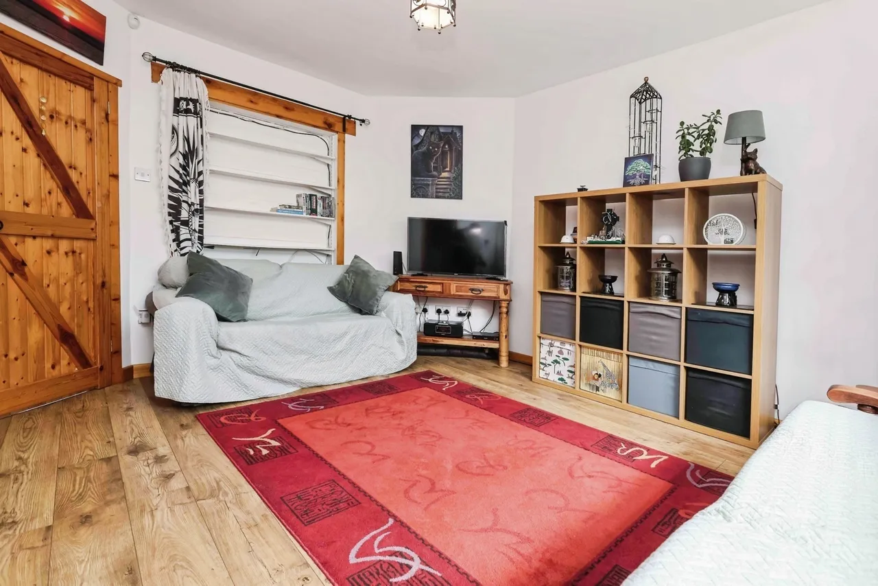The Crest, Birmingham, B31, photo 7