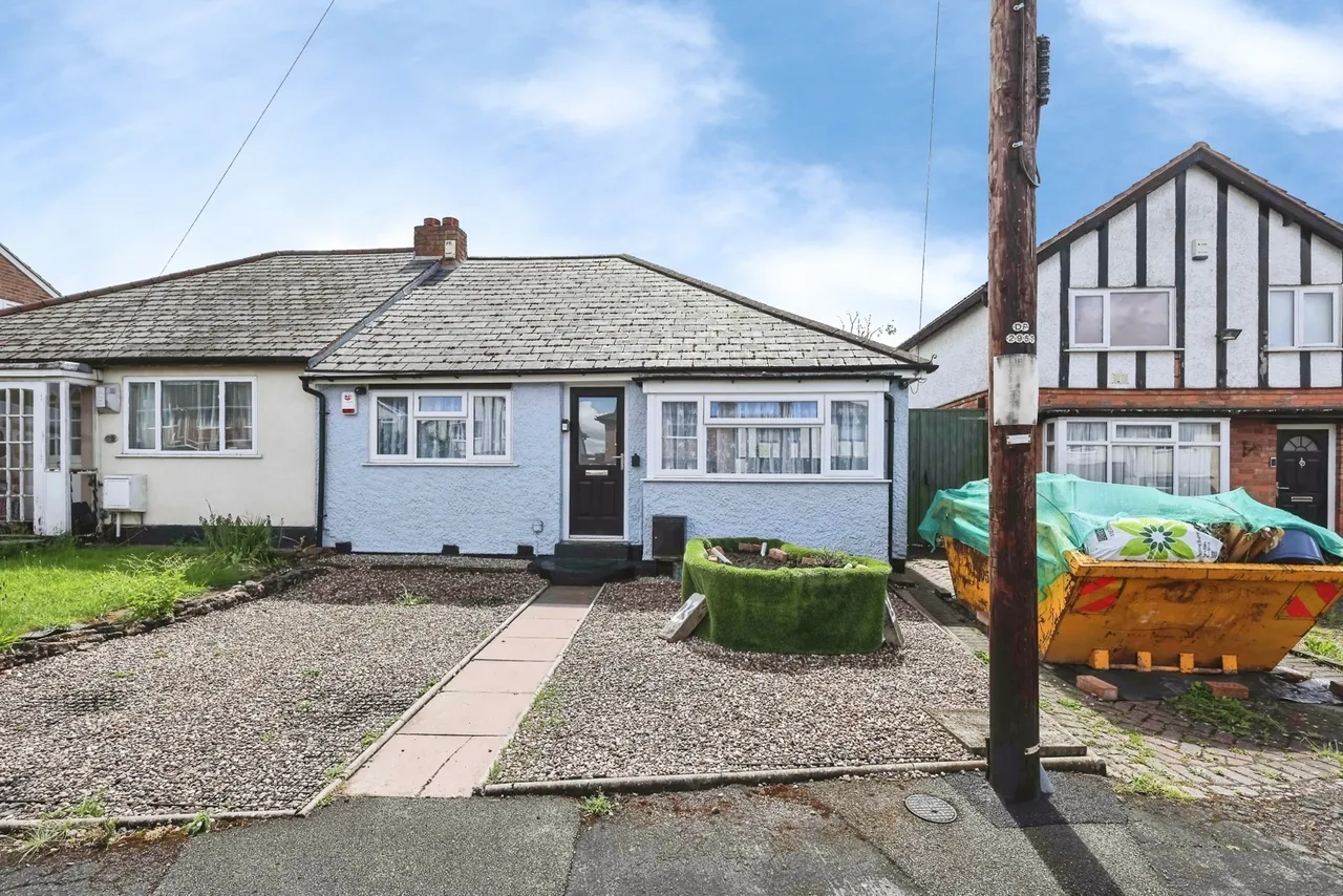 2 bed house for sale, The Crest, Birmingham, B31