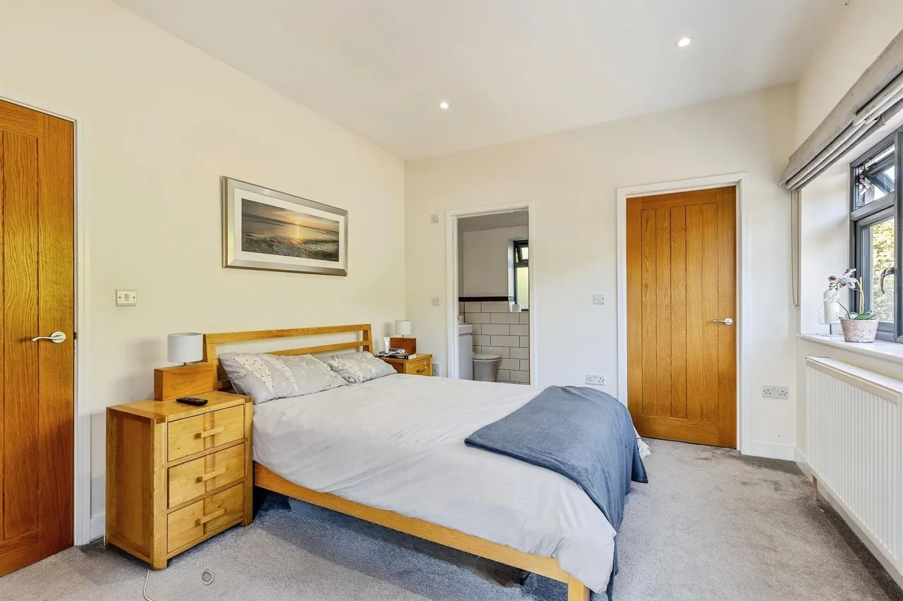Bath Road, Bitton, BS30, photo 12