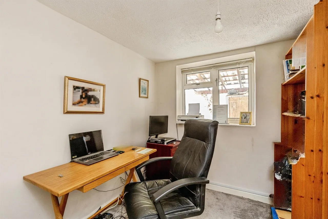 Bath Road, Bitton, BS30, photo 18