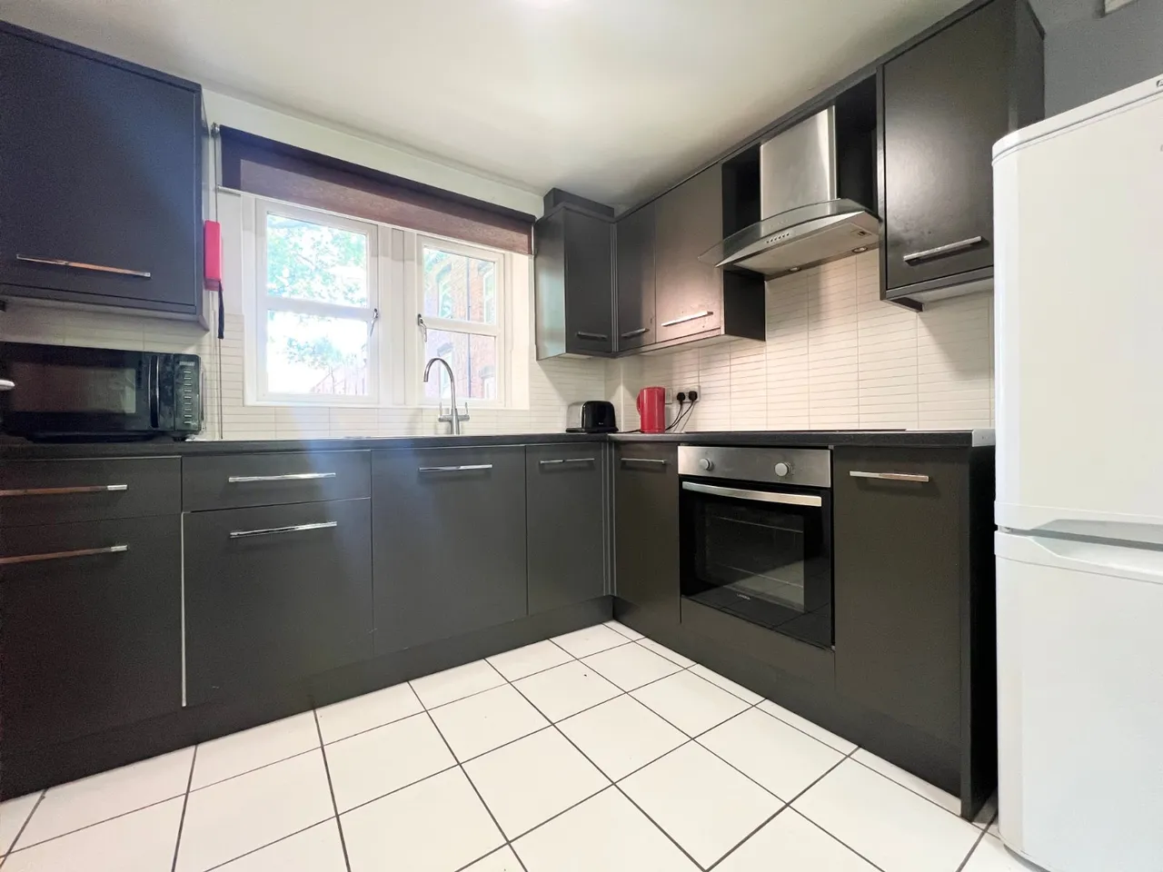 Kensington Terrace, Hyde Park, LS6, photo 3