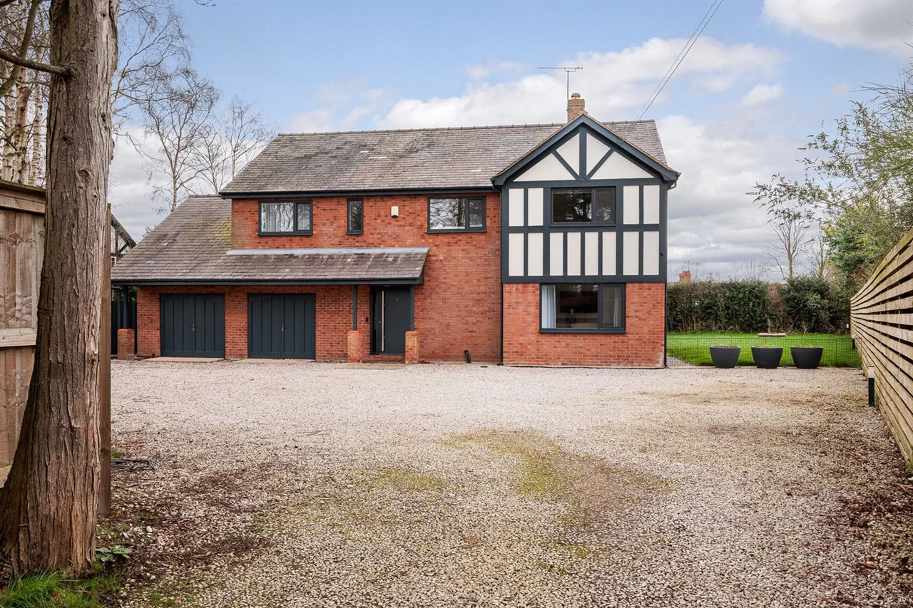 Bunbury Heath, Tarporley, photo 2
