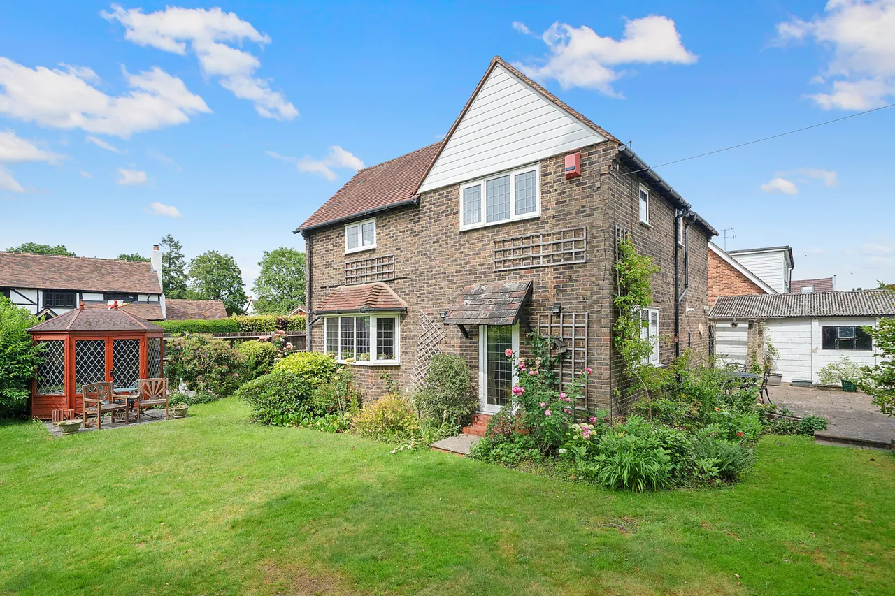 Balcombe Gardens, Horley, RH6, photo 6
