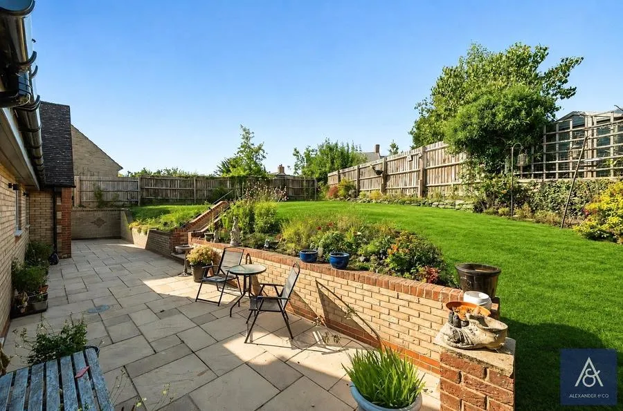 South Close, Greatworth, OX17, photo 15