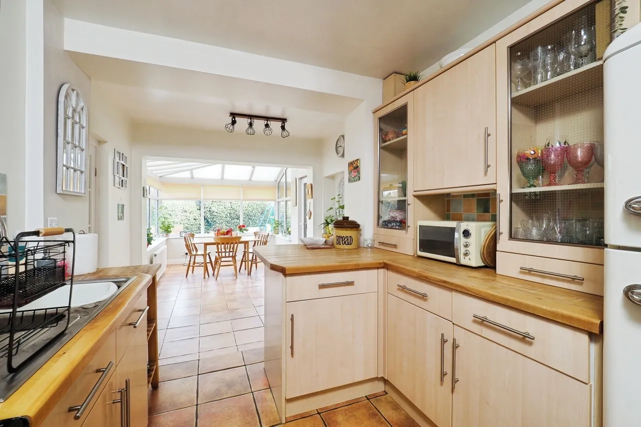 Valmont Road, Bramcote, Nottingham, Nottinghamshire, NG9, photo 17