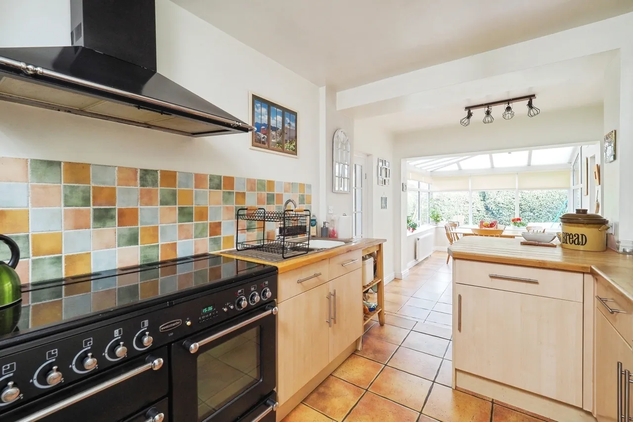 Valmont Road, Bramcote, Nottingham, Nottinghamshire, NG9, photo 2