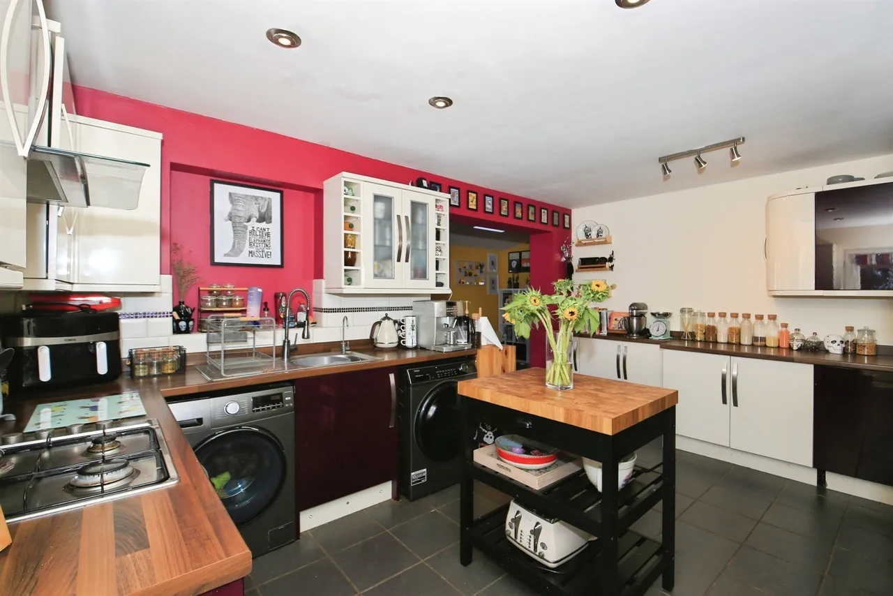 Harvester Way, Crowland, PE6, photo 3