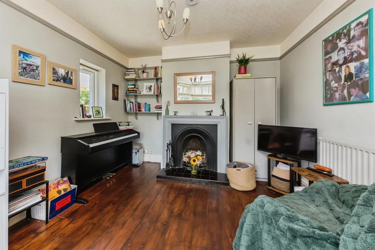 Alexandra Crescent, Uttoxeter, ST14, photo 7