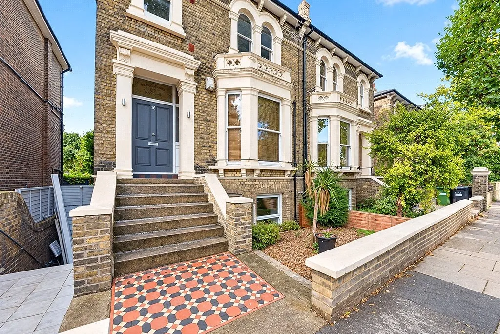 3 bed flat for sale, Bridge View, Hammersmith, W6