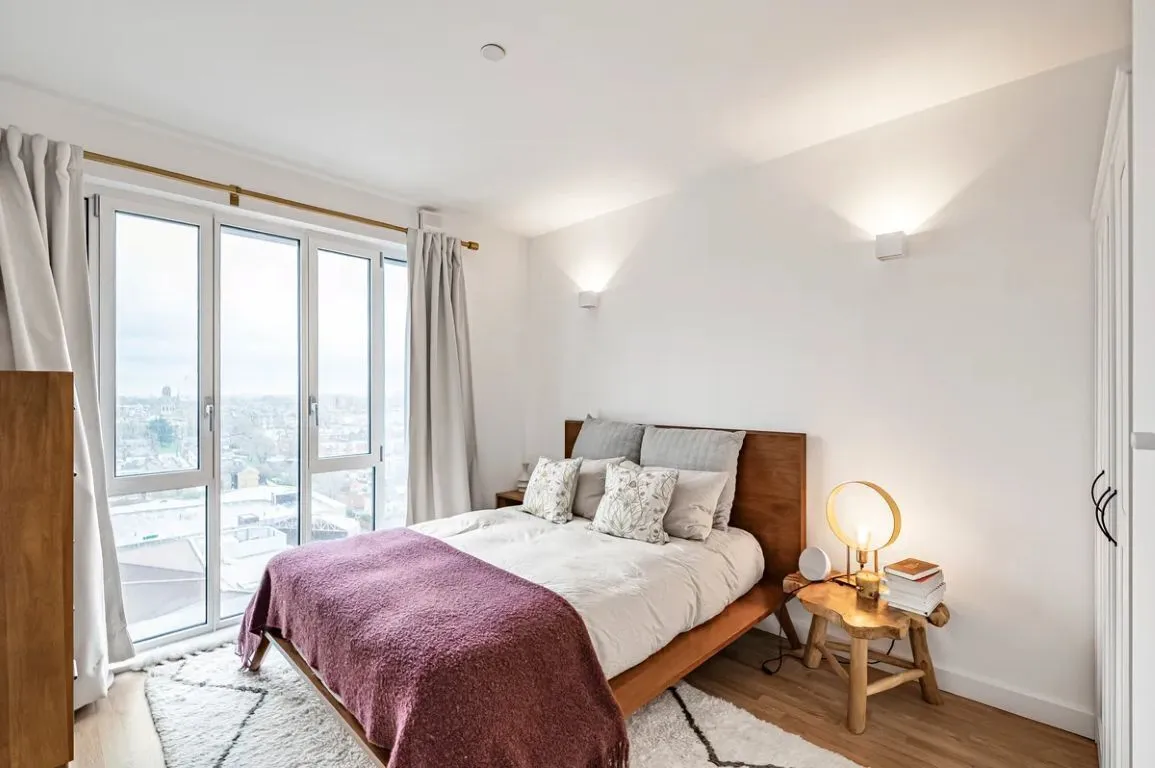 Mapleton Crescent, London, SW18, photo 5