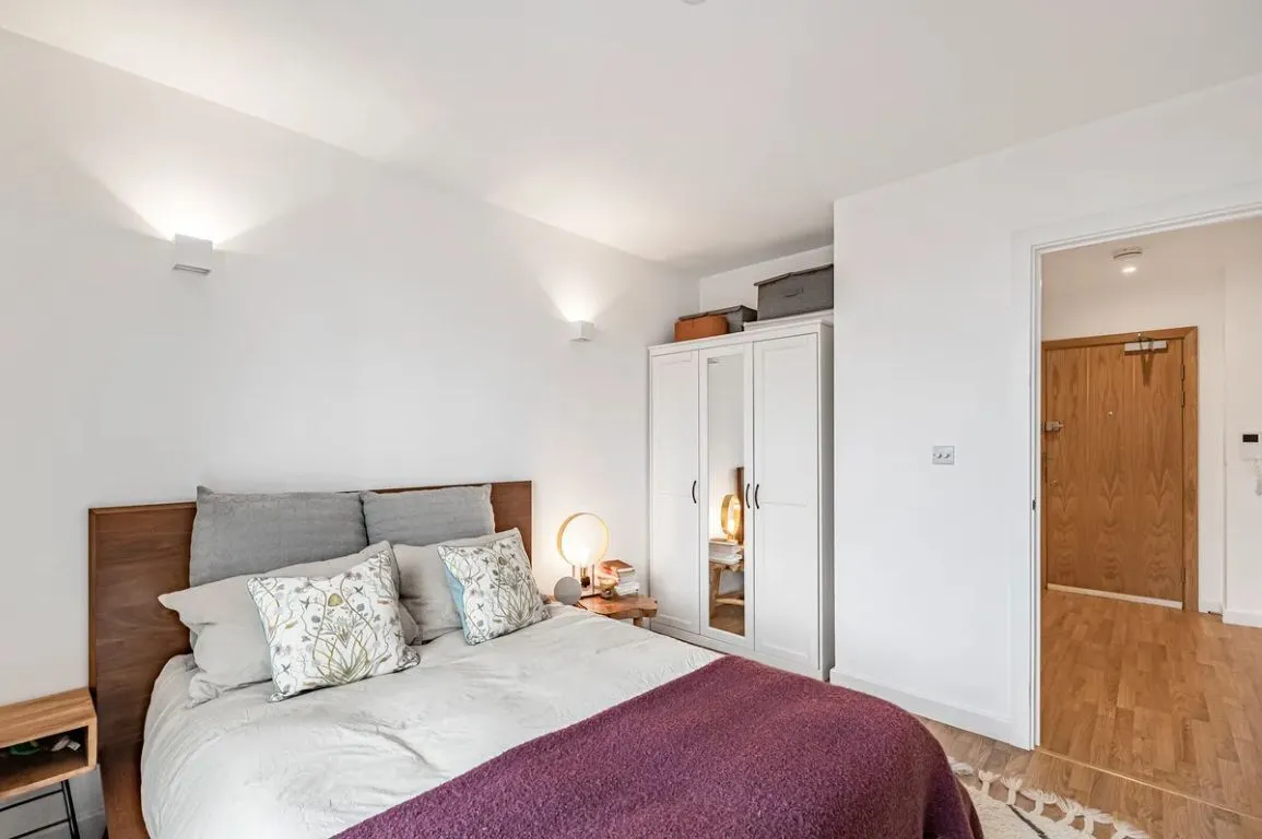 Mapleton Crescent, London, SW18, photo 6
