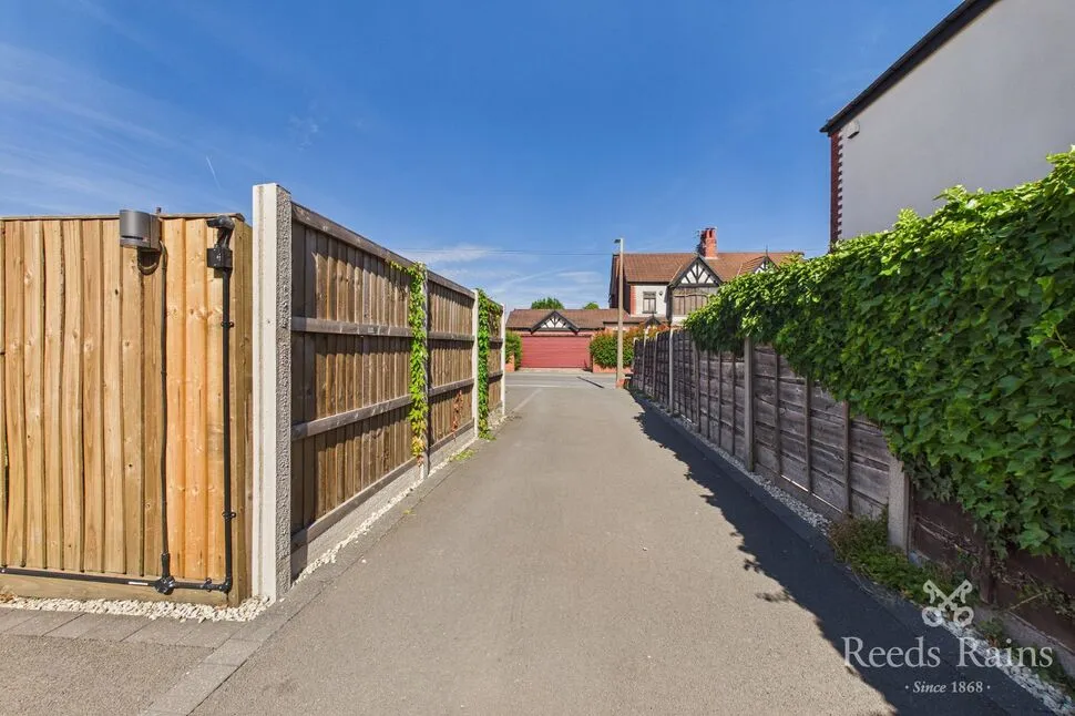 Cheadle Road, Cheadle Hulme, SK8, photo 28