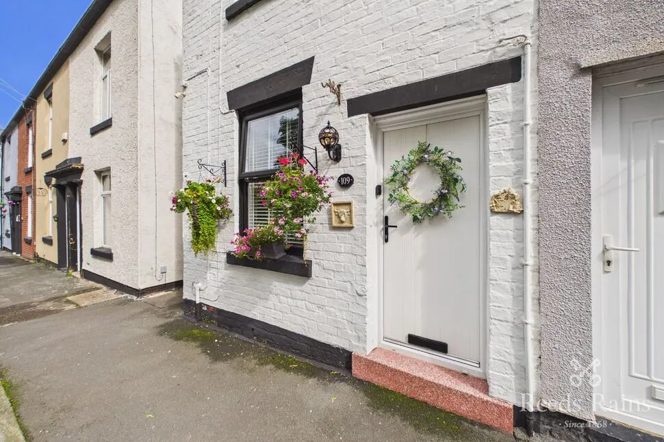 2 bed house for sale — Bournes Row, Hoghton, Lancashire, PR5