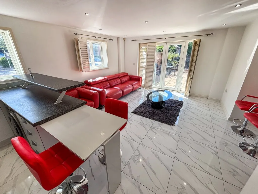 Branagh Court, Reading, RG30, photo 5