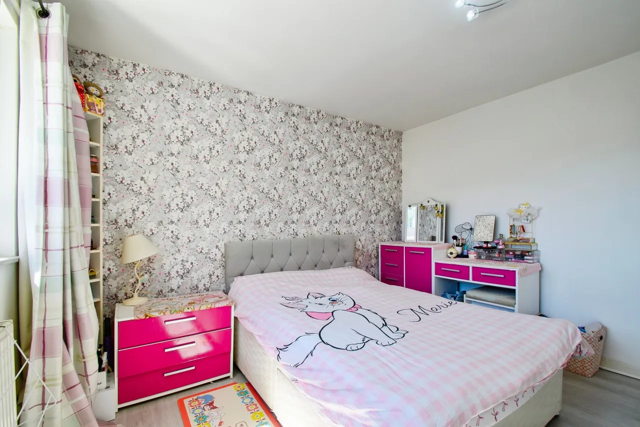 Fern Close, Manchester, photo 12