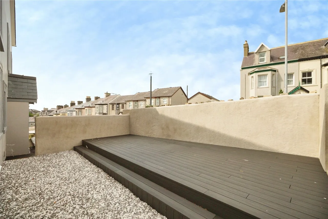 Victoria Road, Caernarfon, LL55, photo 15