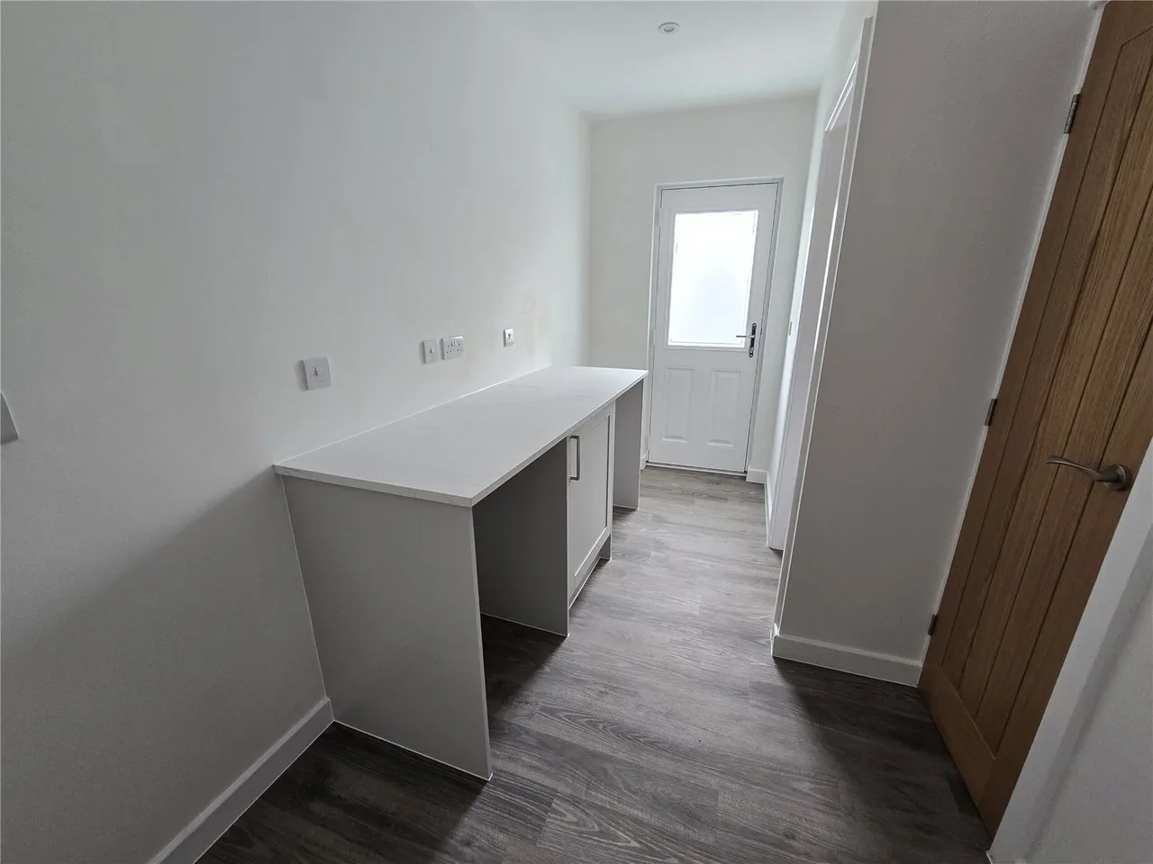 Victoria Road, Caernarfon, LL55, photo 7
