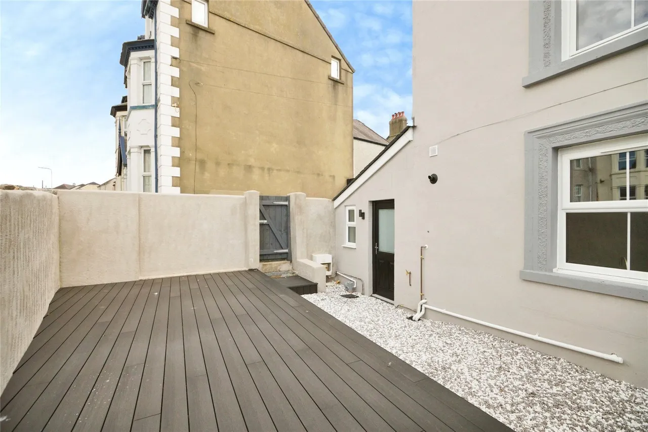 Victoria Road, Caernarfon, LL55, photo 16