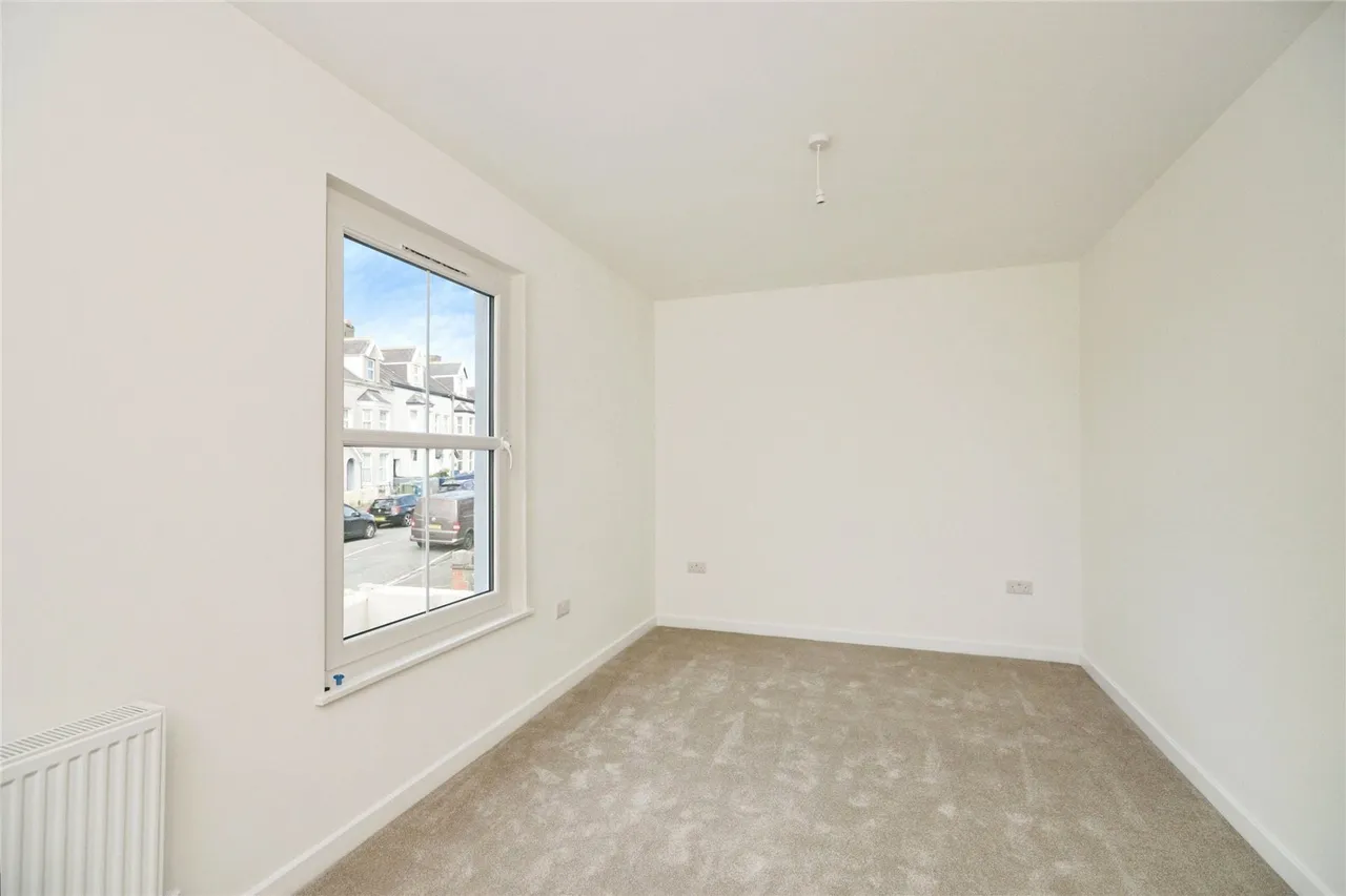 Victoria Road, Caernarfon, LL55, photo 13