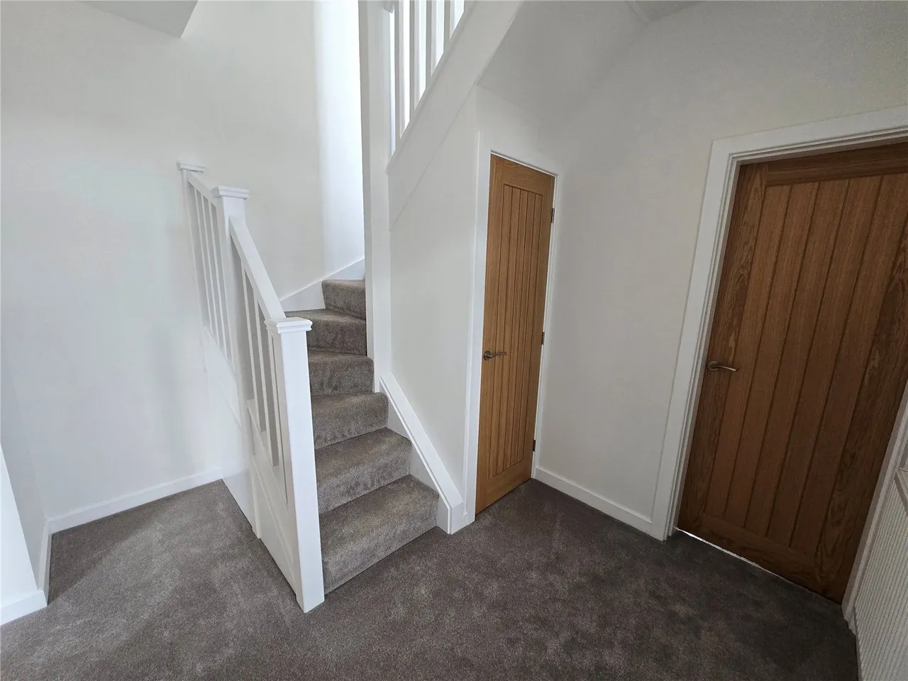 Victoria Road, Caernarfon, LL55, photo 3