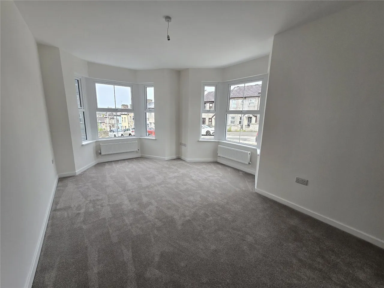 Victoria Road, Caernarfon, LL55, photo 21