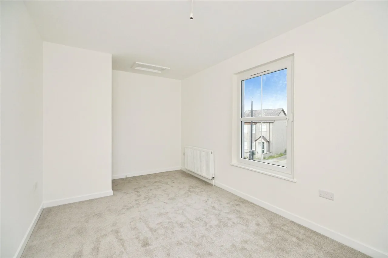Victoria Road, Caernarfon, LL55, photo 28