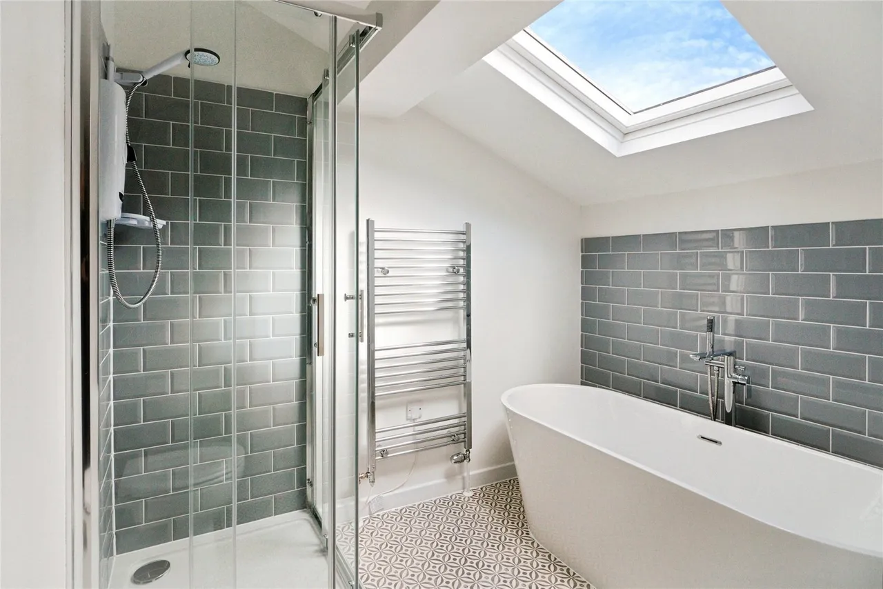 Victoria Road, Caernarfon, LL55, photo 9