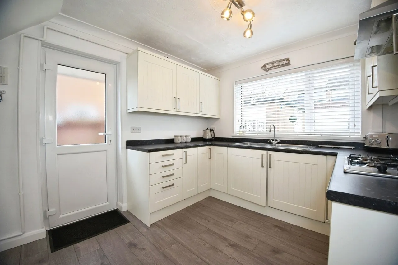 Menai Way, Rumney, Cardiff, CF3, photo 10