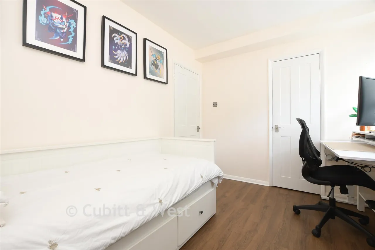 Ross Road, Wallington, SM6, photo 6