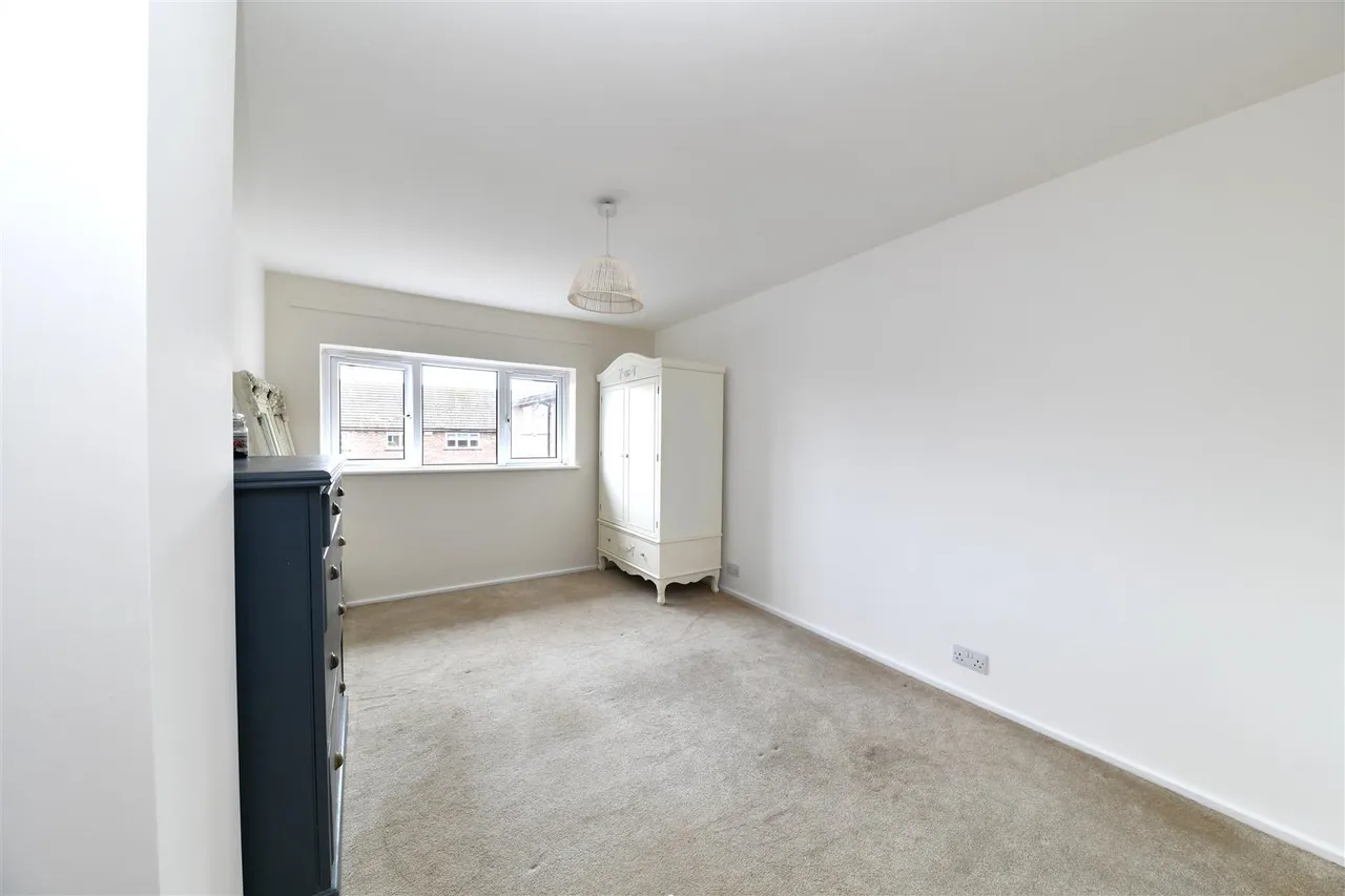 Warwick Road, Stevenage, Herts, SG2 0QS, photo 8