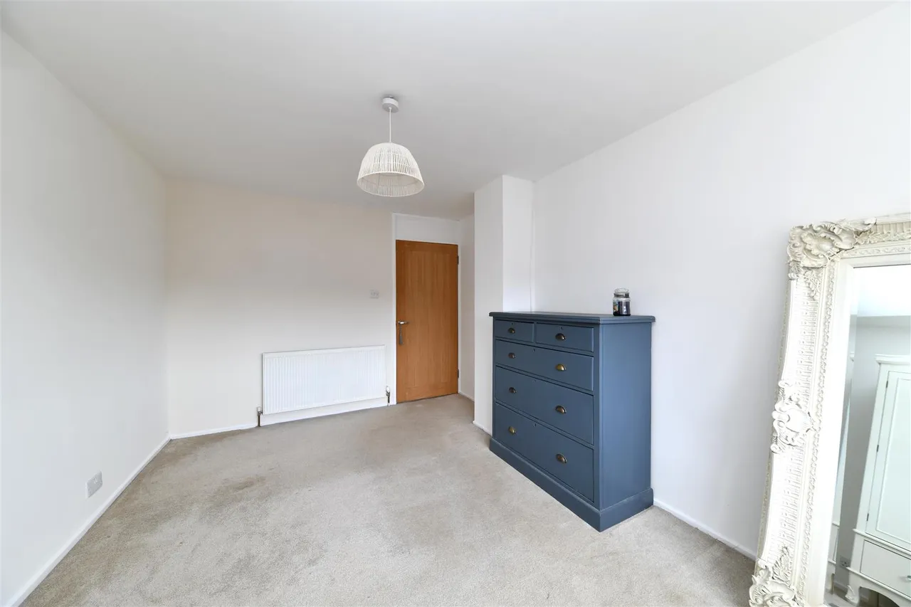 Warwick Road, Stevenage, Herts, SG2 0QS, photo 19