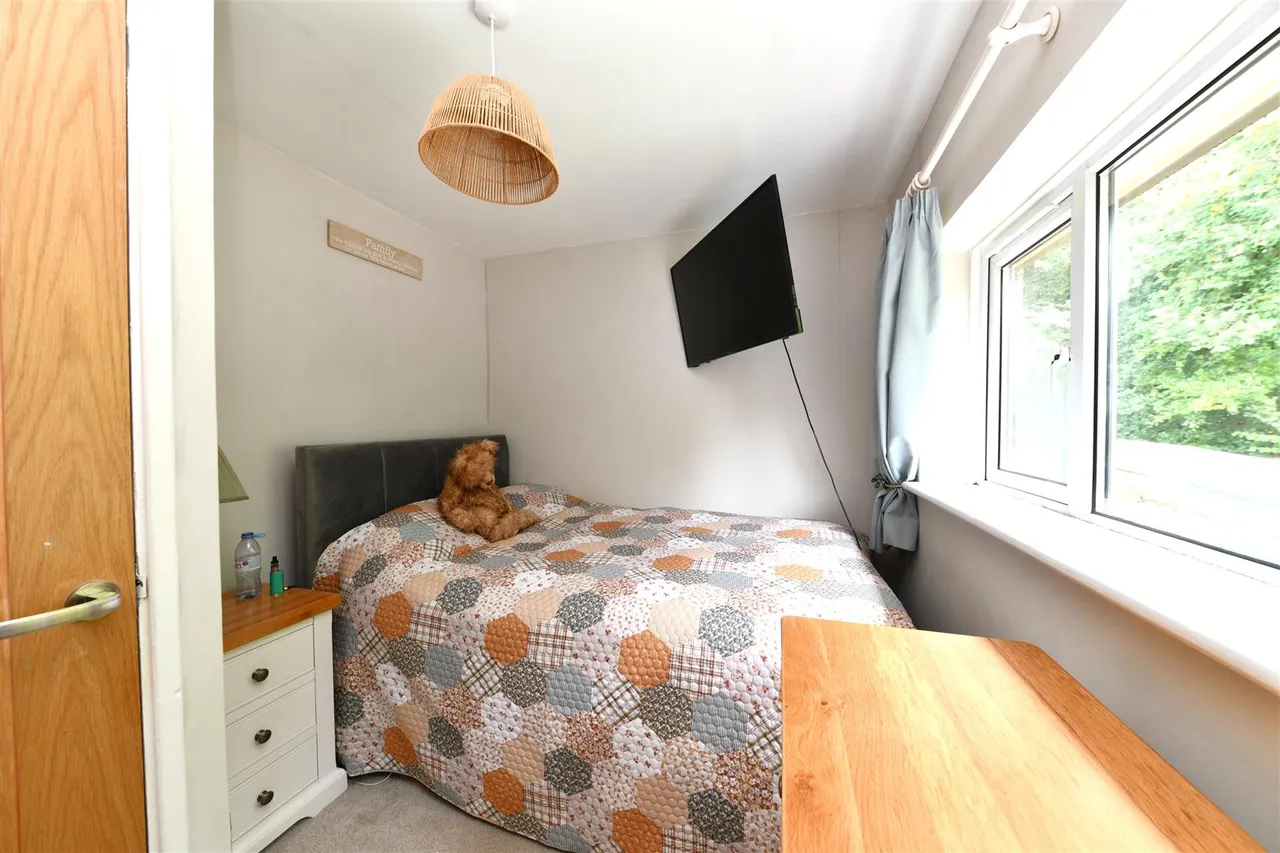 Warwick Road, Stevenage, Herts, SG2 0QS, photo 9