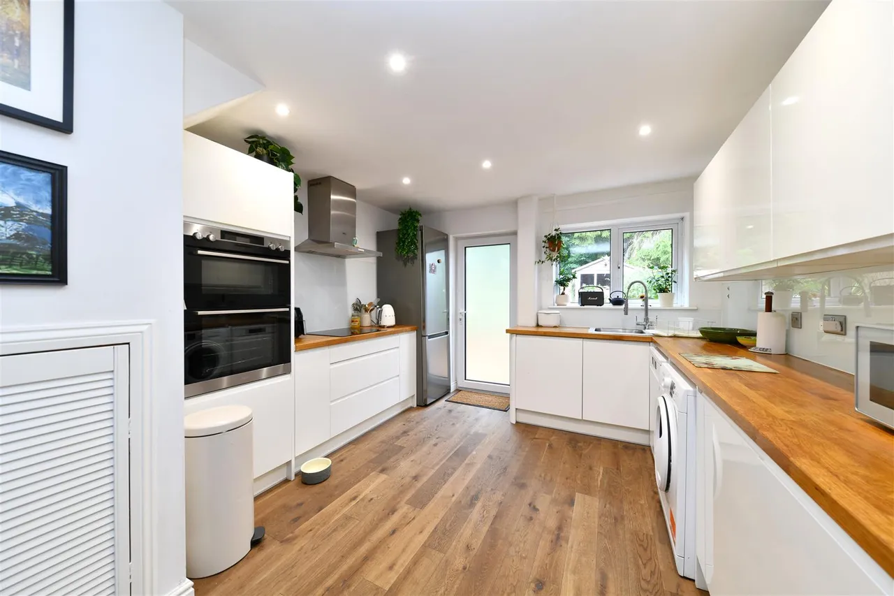 Warwick Road, Stevenage, Herts, SG2 0QS, photo 4